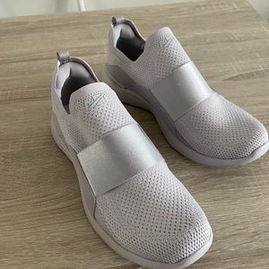 APL Bliss Light Silver/White Shoes - Size 9